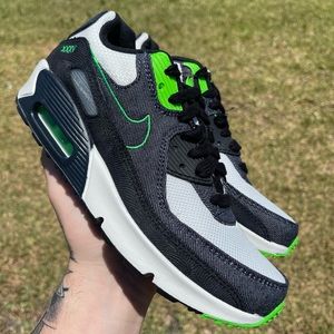 NIKE AIR MAX 90 BLACK GREEN